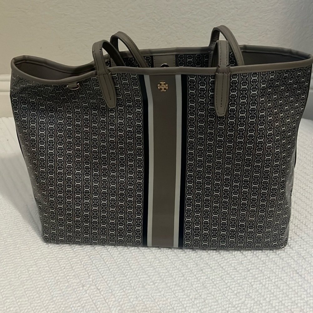 AUTHENTIC Tory Burch Gemini Link Coated Canvas Tote Handbag